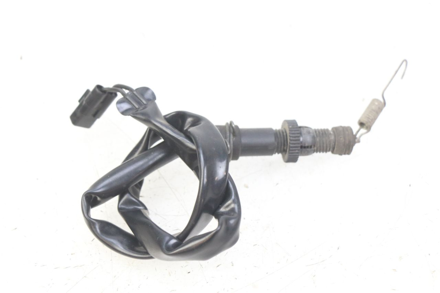 photo de CONTACTEUR FEU STOP ARRIERE HONDA CB R 1000 (2018 - 2023)