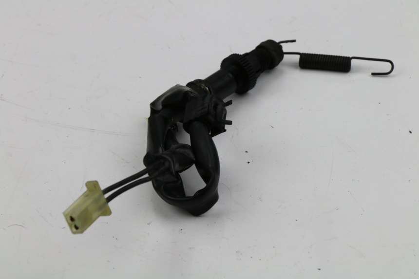 photo de CONTACTEUR FEU STOP ARRIERE HONDA CBR F 600 (1996 - 1998)