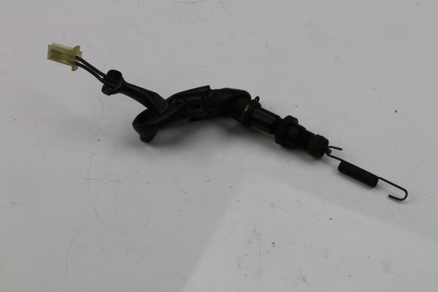 photo de CONTACTEUR FEU STOP ARRIERE HONDA CBR F 600 (1996 - 1998)