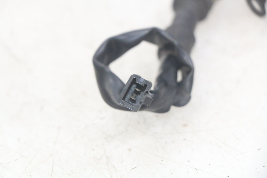 photo de CONTACTEUR FEU STOP ARRIERE HONDA CBR F SC25 1000 (1989 - 1992)