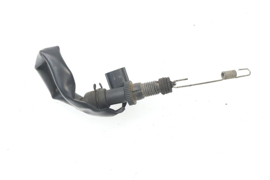 photo de CONTACTEUR FEU STOP ARRIERE HONDA VFR F 1200 (2010 - 2015)