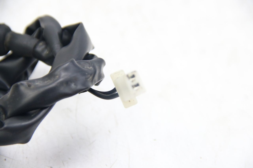 photo de CONTACTEUR FEU STOP ARRIERE HONDA XR L 125 (2003 - 2007)