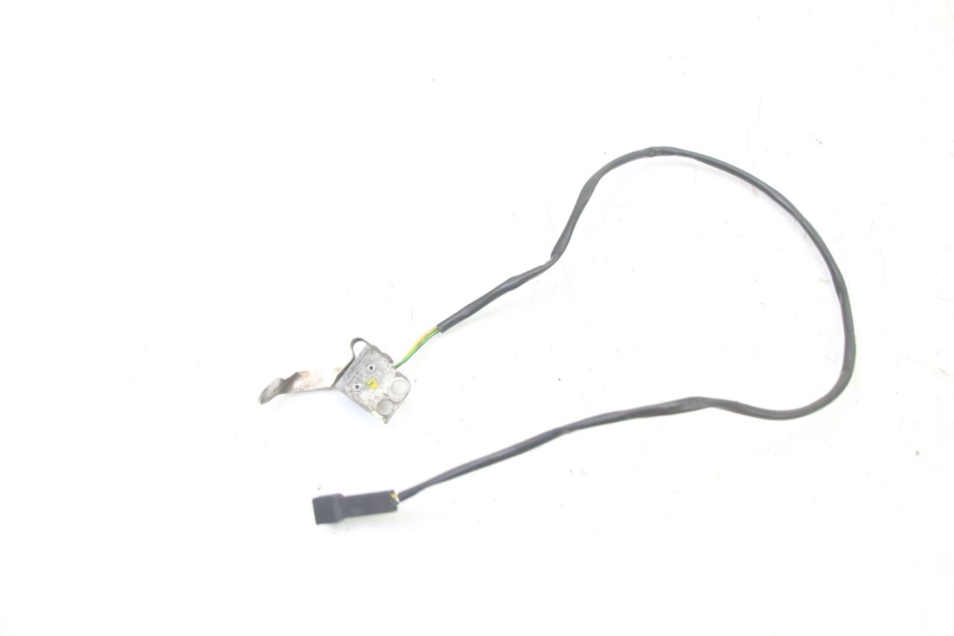 photo de CONTACTEUR FEU STOP ARRIERE BMW K 75 RT 750 (1989 - 1997)