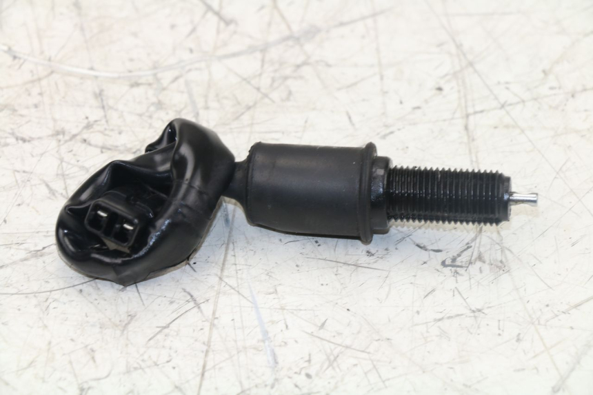 photo de CONTACTEUR FEU STOP ARRIERE KAWASAKI ER-6 ER6 F 650 (2009 - 2011)