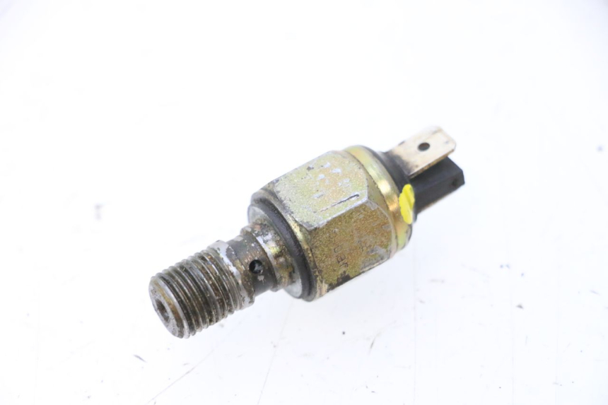 photo de CONTACTEUR FEU STOP ARRIERE MZ RT 125 (2000 - 2008) - Vue principale