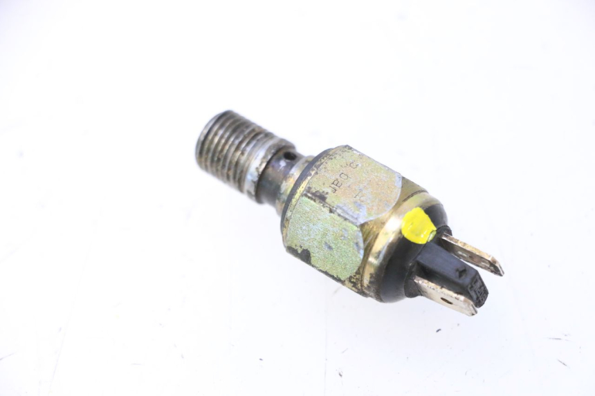 photo de CONTACTEUR FEU STOP ARRIERE MZ RT 125 (2000 - 2008) - Autre angle de vue