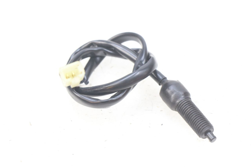 photo de CONTACTEUR FEU STOP ARRIERE SUZUKI SV N 650 (1999 - 2002)