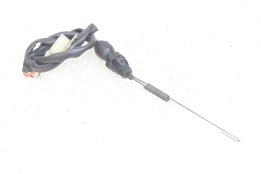 photo de CONTACTEUR FEU STOP ARRIERE SUZUKI SV N 650 (1999 - 2002)