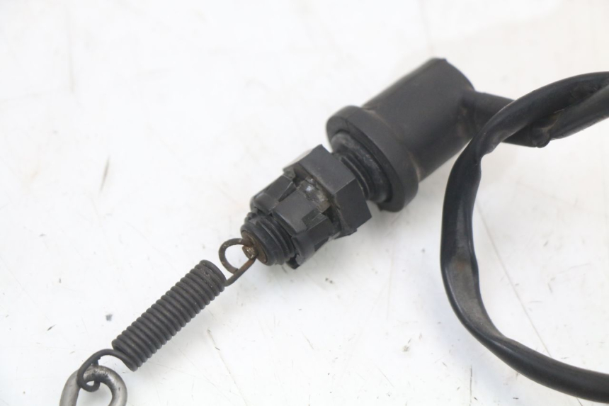 photo de CONTACTEUR FEU STOP ARRIERE YAMAHA TDR DELTABOX 125 (1993 - 2003)