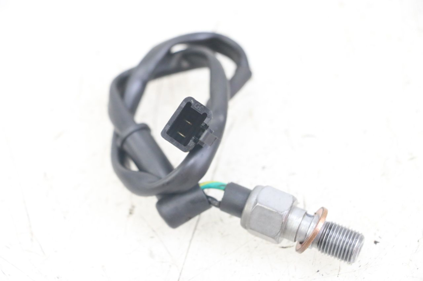 photo de CONTACTEUR FEU STOP ARRIERE FANTIC XM PERFORMANCE 2T 50 (2021 - 2022)