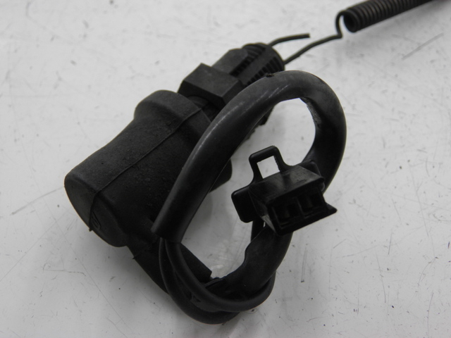 photo de CONTACTEUR FEU STOP ARRIERE YAMAHA XJR 1300 (1998 - 2002)