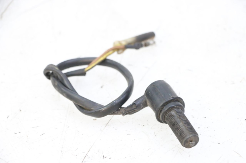 photo de CONTACTEUR FEU STOP ARRIERE YAMAHA XV VIRAGO 535 (1988 - 2004)