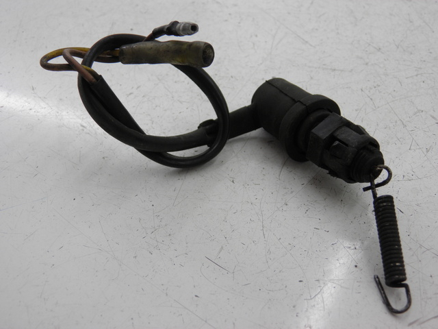 photo de CONTACTEUR FEU STOP ARRIERE YAMAHA YBR 125 (2004 - 2006)