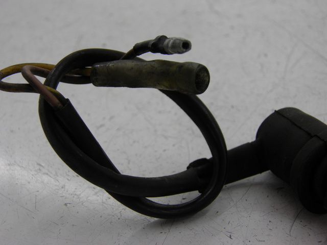 photo de CONTACTEUR FEU STOP ARRIERE YAMAHA YBR 125 (2004 - 2006)