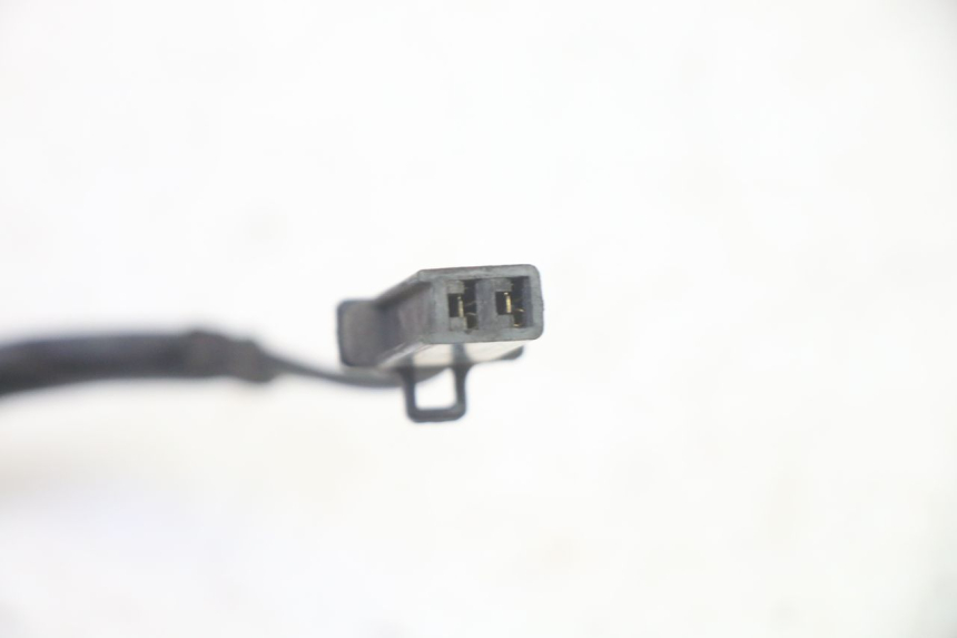 photo de CONTACTEUR FEU STOP ARRIERE KYMCO ZING 125 (1997 - 2003) - Autre angle de vue