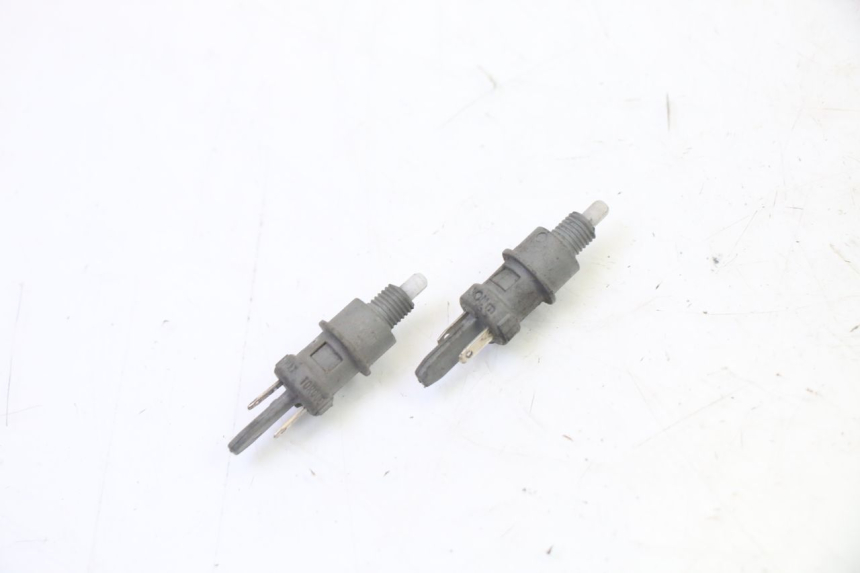 photo de CONTACTEUR FEU STOP PEUGEOT CITYSTAR 50 (2013 - 2017)