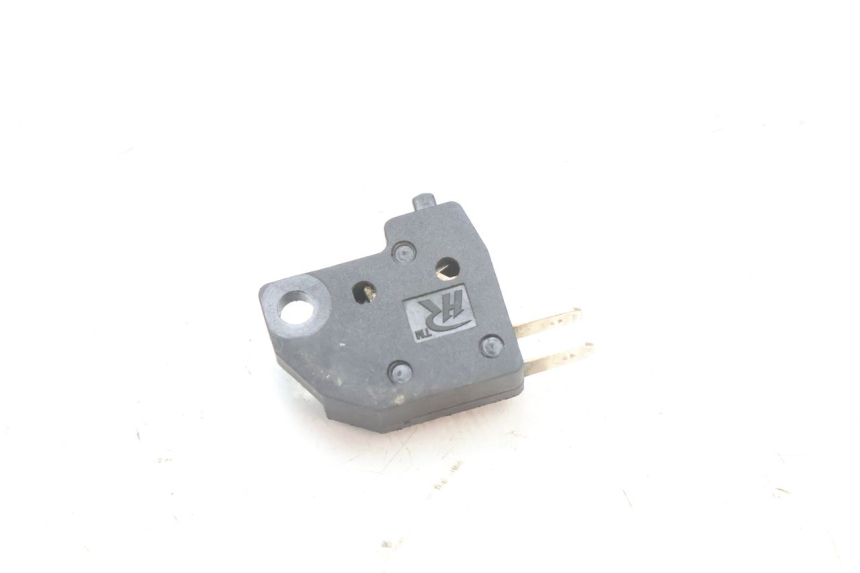 photo de CONTACTEUR FEU STOP DROIT KYMCO AGILITY 16+ 4T 50 (2018 - 2023) - Autre angle de vue