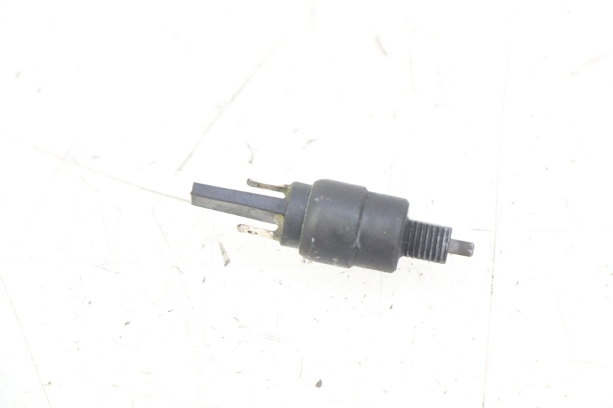 photo de CONTACTEUR FEU STOP DROIT APRILIA ATLANTIC 500 (2002 - 2003)