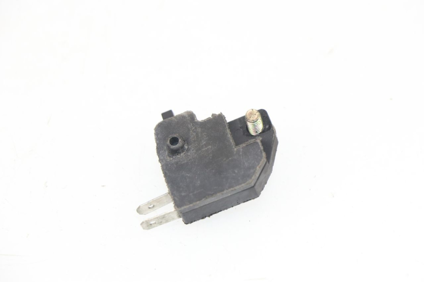 photo de CONTACTEUR FEU STOP DROIT BAOTIAN BT 49 QT-9 50 (2006 - 2010)