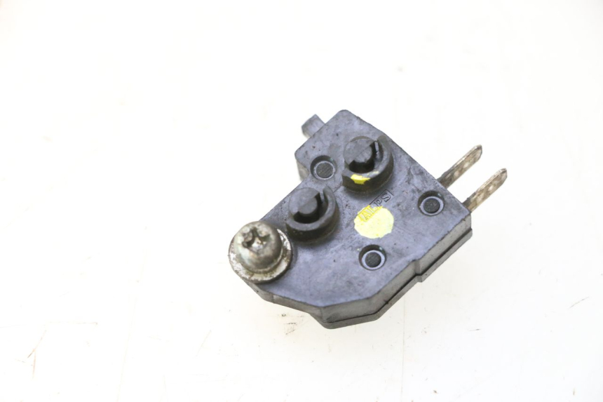 photo de CONTACTEUR FEU STOP DROIT SUZUKI BURGMAN 125 (2007 - 2014) - Autre angle de vue