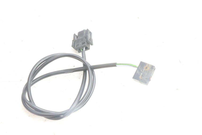 photo de CONTACTEUR FEU STOP DROIT BMW C1 125 (2000 - 2003) - Détail de la pièce