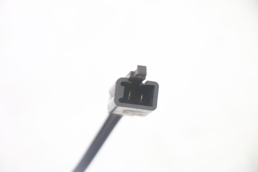 photo de CONTACTEUR FEU STOP DROIT YAMAHA CYGNUS X INJECTION 125 (2007 - 2013)