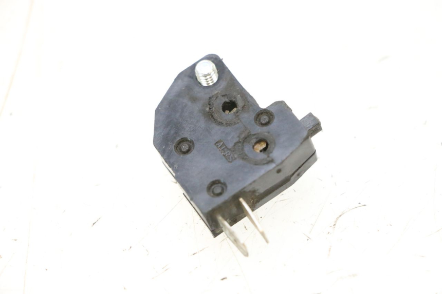 photo de CONTACTEUR FEU STOP DROIT KAWASAKI ER-6 ER6 F ABS 650 (2012 - 2016) - Détail de la pièce