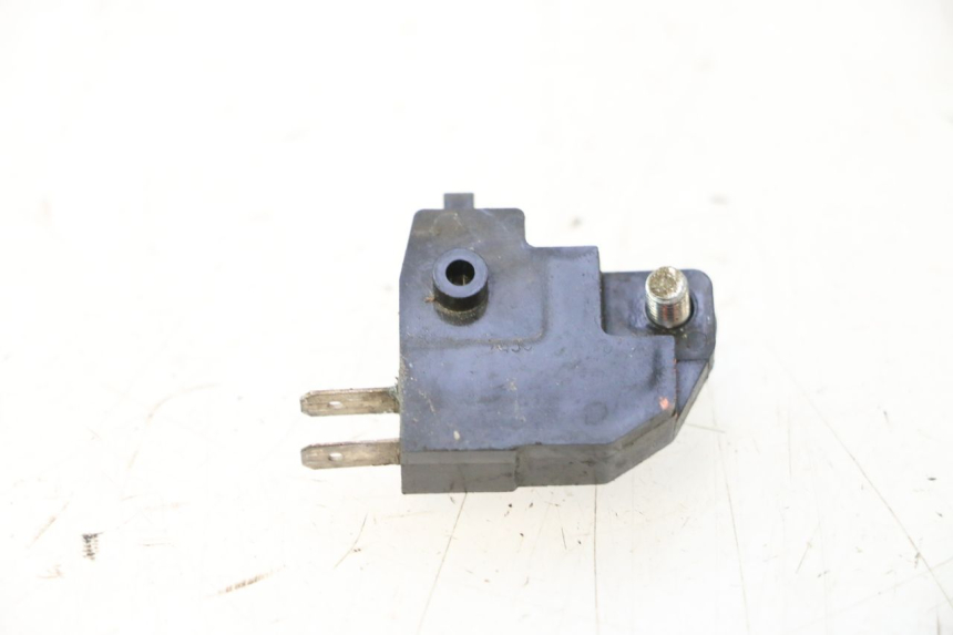 photo de CONTACTEUR FEU STOP DROIT KAWASAKI ER-6 ER6 N 650 (2005 - 2009) - Détail de la pièce