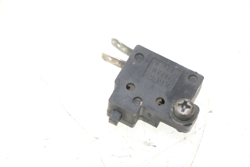 photo de CONTACTEUR FEU STOP DROIT HONDA FES PANTHEON 2T 125 (1998 - 2002) - Vue principale