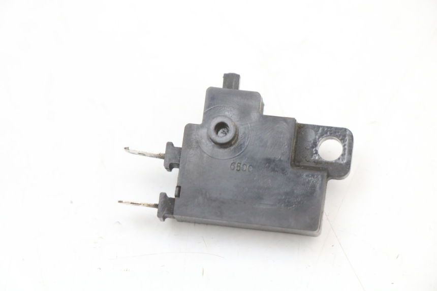 photo de CONTACTEUR FEU STOP DROIT HONDA FJS SILVER WING SILVERWING 400 (2005 - 2008)
