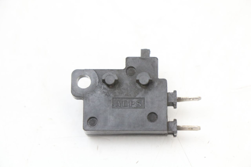 photo de CONTACTEUR FEU STOP DROIT HONDA FJS SILVER WING SILVERWING 400 (2005 - 2008)