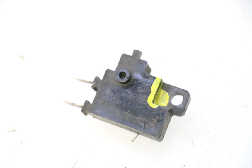 photo de CONTACTEUR FEU STOP DROIT HONDA FJS SILVER WING SILVERWING 400 (2005 - 2008) - Vue principale