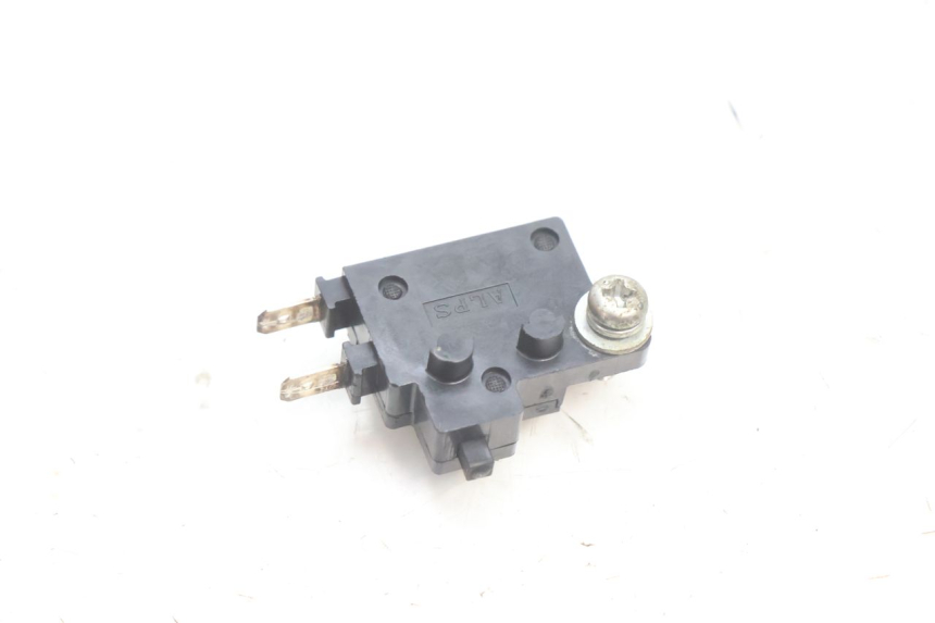 photo de CONTACTEUR FEU STOP DROIT YAMAHA FZ8 800 (2010 - 2016) - Détail de la pièce