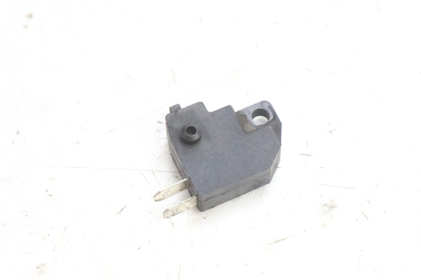 photo de CONTACTEUR FEU STOP DROIT NECO GPX LC 2T 50 (2014 - 2018) - Zoom état d’usage