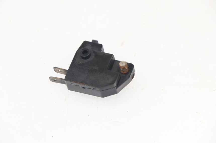 photo de CONTACTEUR FEU STOP DROIT SUZUKI GSX F GSXF 750 (1988 - 1998)