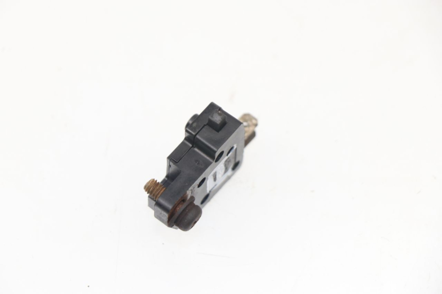 photo de CONTACTEUR FEU STOP DROIT SUZUKI GSX F GSXF 750 (1988 - 1998)