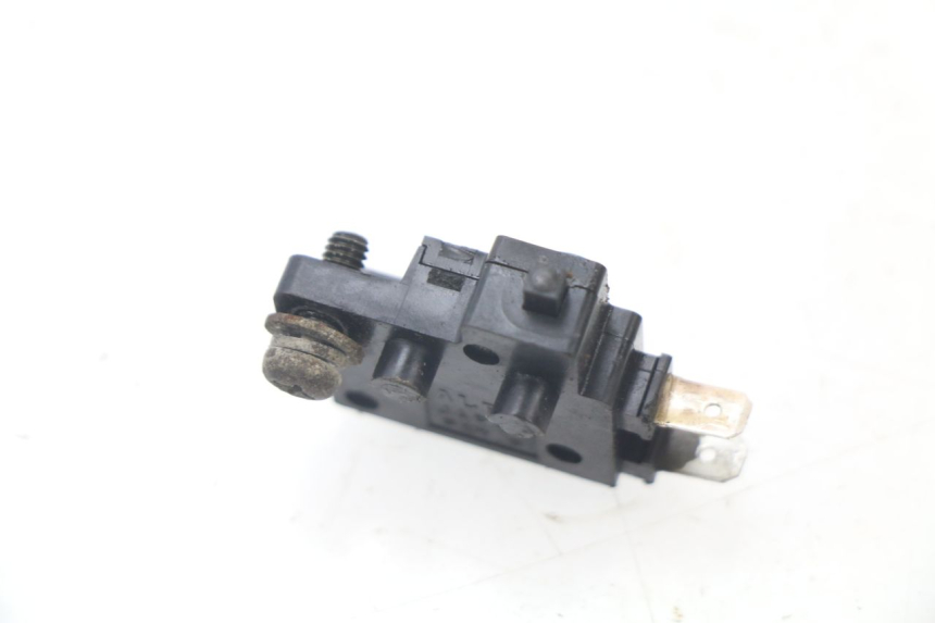 photo de CONTACTEUR FEU STOP DROIT HONDA CBR 919 RR FIREBLADE 900 (1998 - 1999)
