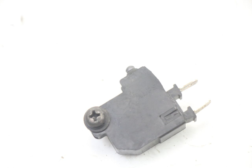 photo de CONTACTEUR FEU STOP DROIT HONDA FORZA 125 (2021 - 2025)