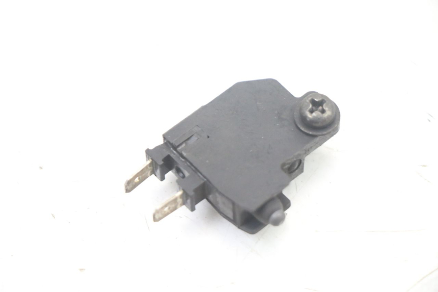 photo de CONTACTEUR FEU STOP DROIT HONDA FORZA 125 (2021 - 2025)