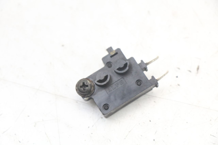 photo de CONTACTEUR FEU STOP DROIT HONDA PCX (JF28) 125 (2009 - 2011)