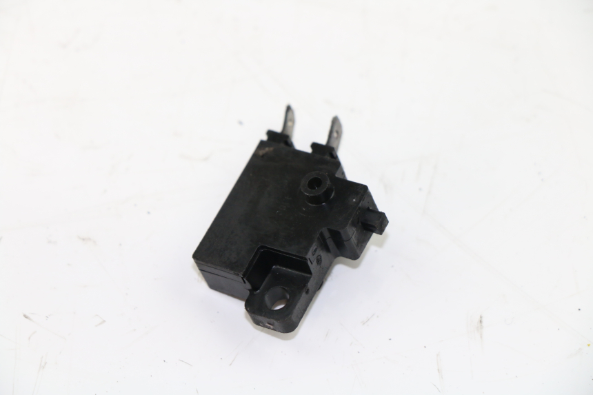 photo de CONTACTEUR FEU STOP DROIT HONDA SH 300 (2011)