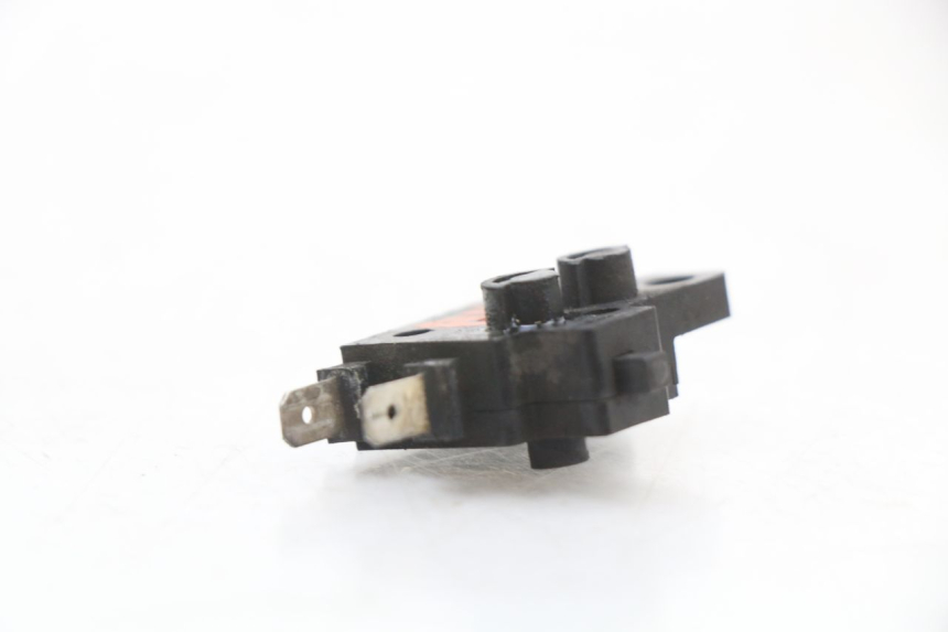 photo de CONTACTEUR FEU STOP DROIT HONDA SH ABS 125 (2012 - 2017)