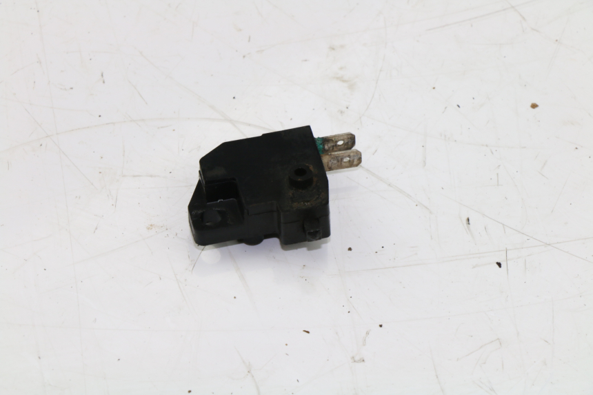 photo de CONTACTEUR FEU STOP DROIT KAWASAKI KVF EPS 4X4 BRUTE FORCE 750 (2012 - 2017)