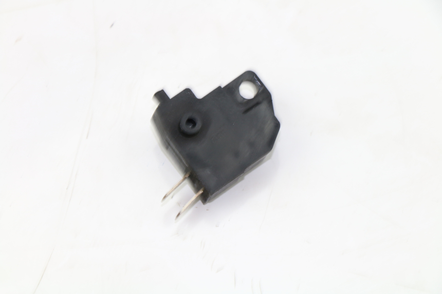 photo de CONTACTEUR FEU STOP DROIT KAWASAKI VERSYS ABS 650 (2006 - 2010)