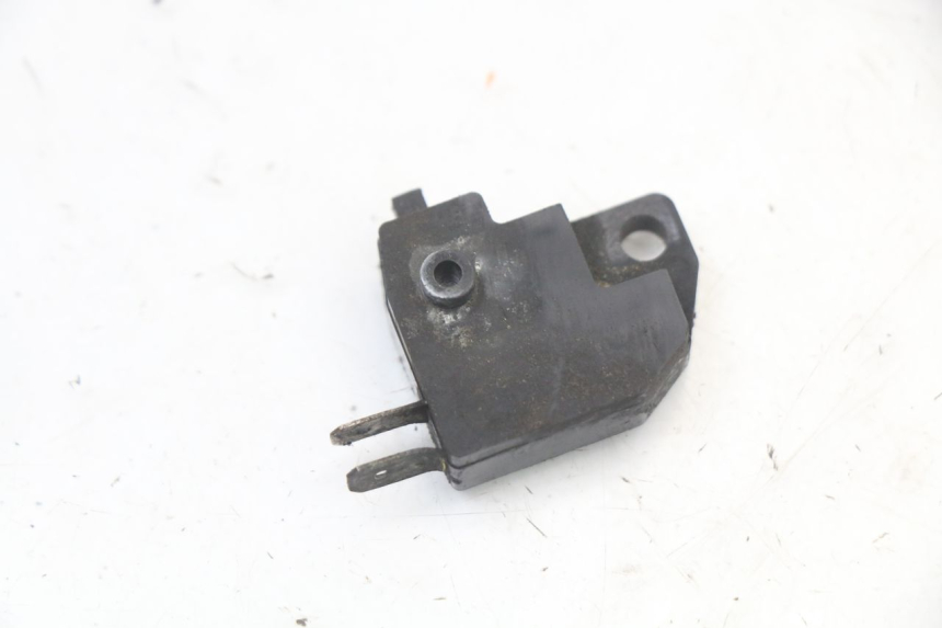 photo de CONTACTEUR FEU STOP DROIT KAWASAKI ZR7 ZR-7 S 750 (1999 - 2004)