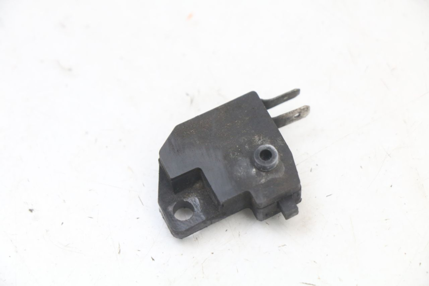 photo de CONTACTEUR FEU STOP DROIT KAWASAKI ZR7 ZR-7 S 750 (1999 - 2004)