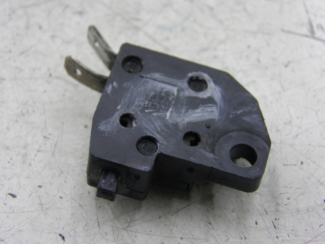 photo de CONTACTEUR FEU STOP DROIT KAWASAKI ZZR 600 (1995 - 2004)
