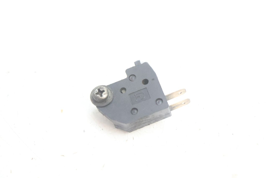 photo de CONTACTEUR FEU STOP DROIT PEUGEOT KISBEE 4T 50 (2010 - 2017) - Vue principale