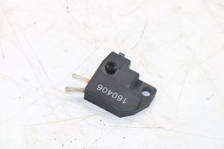 photo de CONTACTEUR FEU STOP DROIT KYMCO K-PW K-PIPE 50 (2012 - 2017)