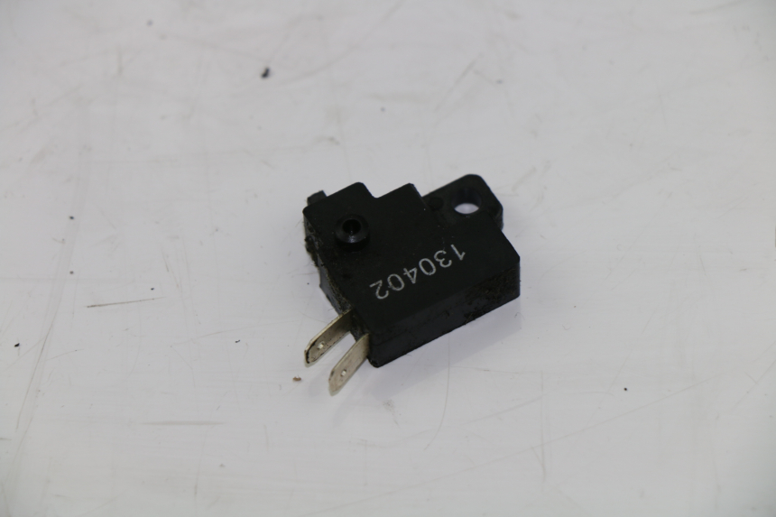 photo de CONTACTEUR FEU STOP DROIT KYMCO K-XCT 125 (2013 - 2017)